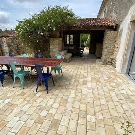 Prázdninový dům Grande Maison Familiale Avec Piscine, 14 A 17 Pers *