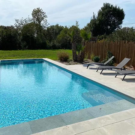 Prázdninový dům Grande Maison Familiale Avec Piscine, 14 A 17 Pers